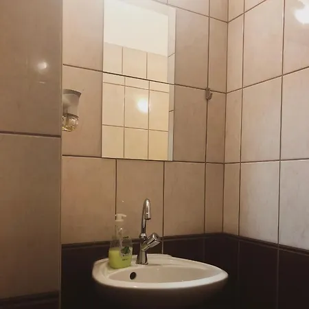 Apartament Whole Basement Former Pub3 For Bachelor / Bachelorette Party *