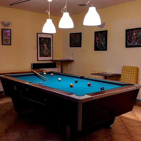 Whole Basement Former Pub3 For Bachelor / Bachelorette Party Appartement Budapest