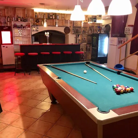 Whole Basement Former Pub3 For Bachelor / Bachelorette Party Apartment