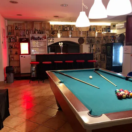Lejlighed Whole Basement Former Pub3 For Bachelor / Bachelorette Party