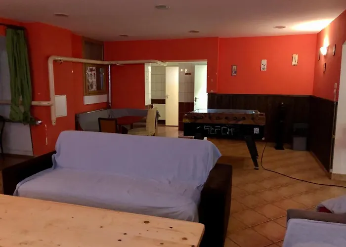 Whole Basement Former Pub3 For Bachelor / Bachelorette Party Appartamento Budapest