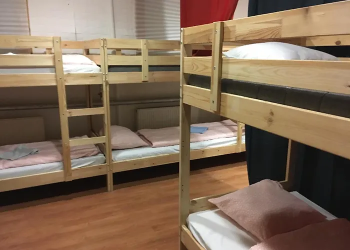 Апартаменты Whole Basement Former Pub3 For Bachelor / Bachelorette Party