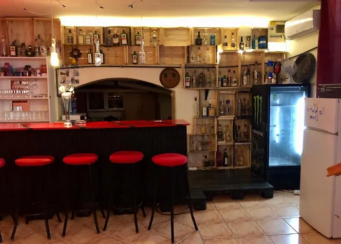 Whole Basement Former Pub3 For Bachelor / Bachelorette Party Апартаменты *