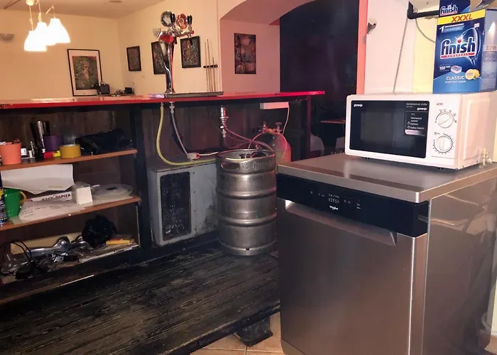 Whole Basement Former Pub3 For Bachelor / Bachelorette Party * ブダペスト