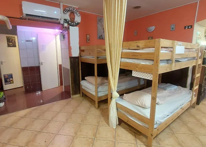 Апартаменты Whole Basement Former Pub3 For Bachelor / Bachelorette Party *